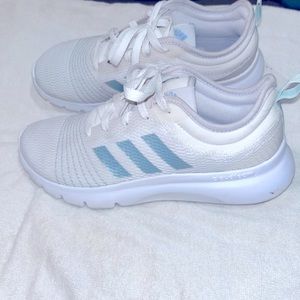 Adidas women’s size 9